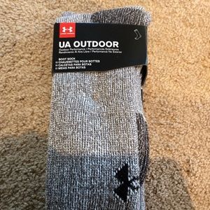 Under Armour men’s boot socks knee outdoor NEW L LARGE